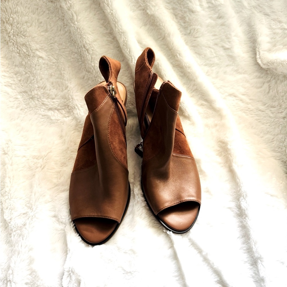 Bella Vita Brown Leather Upper  Sandal